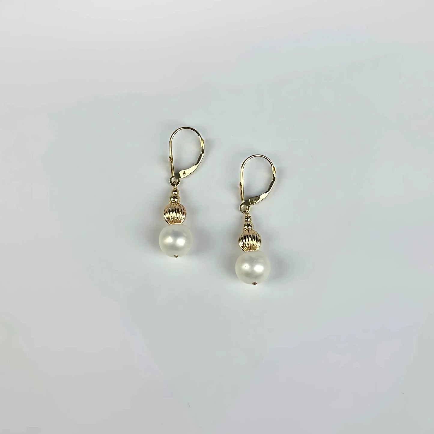 14K Yellow Gold Elegant Freshwater Pearl Dangel Earrings for Women