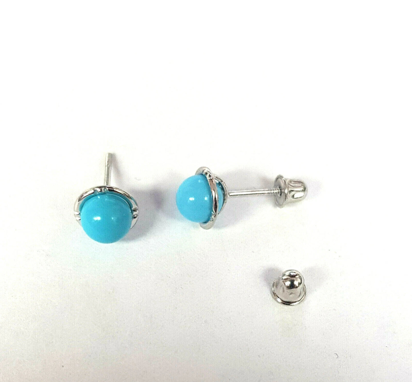 14k White Gold Synthetic Turquoise Stud Earring
