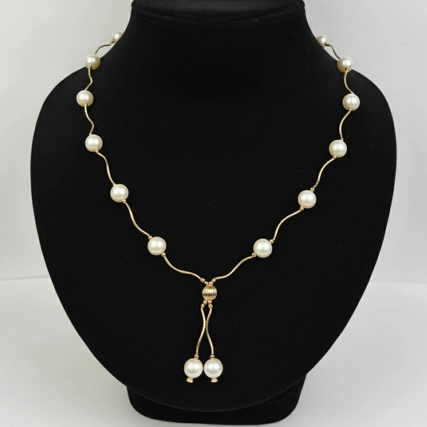 14K Yellow Gold Elegant Freshwater Pearl Necklaces for Women