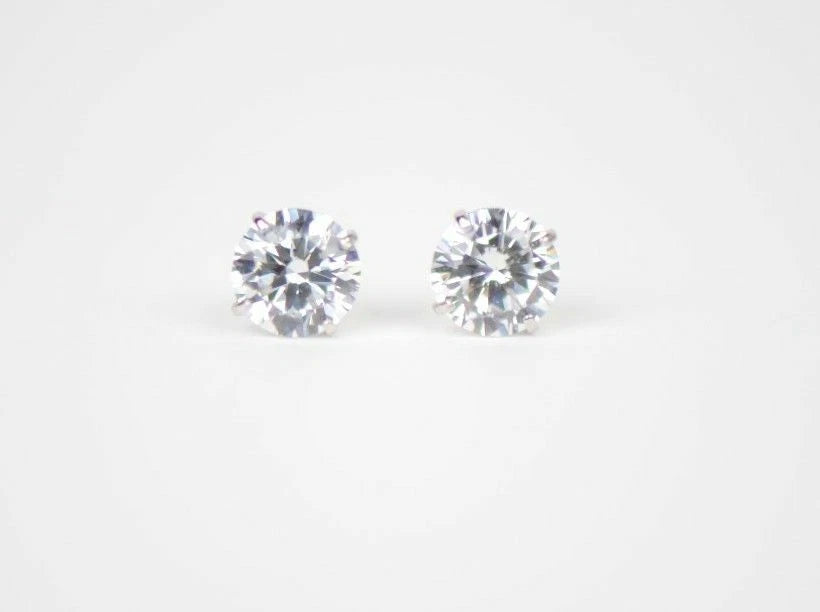 CZ Stud Earring Round cut in 14k white gold Screw back