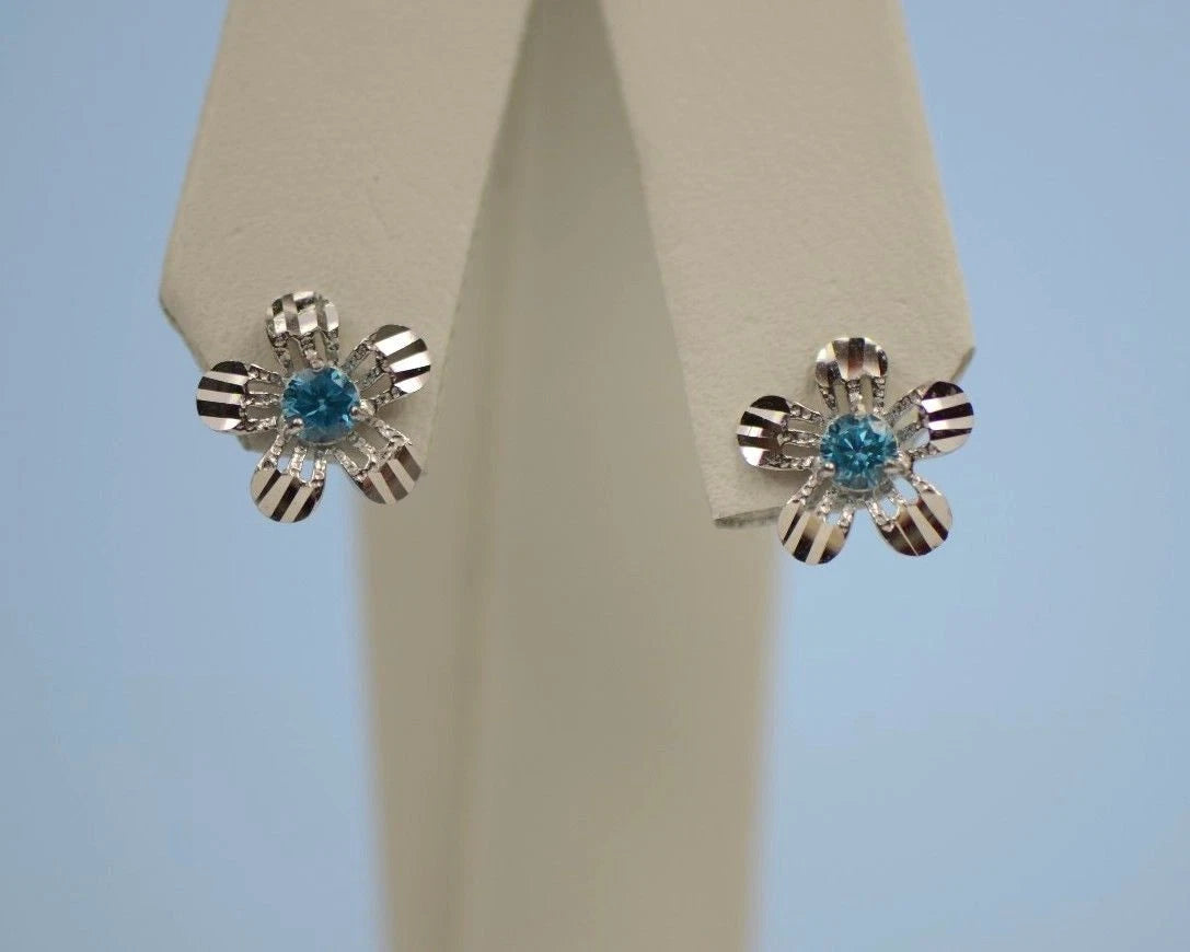 14k White Gold Flower Stud CZ Earrings