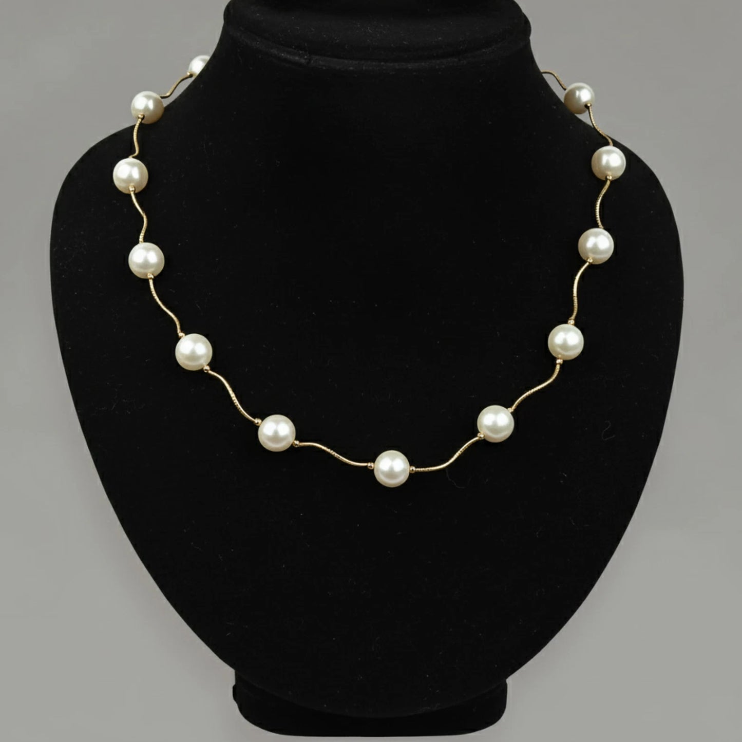14K Yellow Gold Classic Freshwater Pearl Necklaces for Women