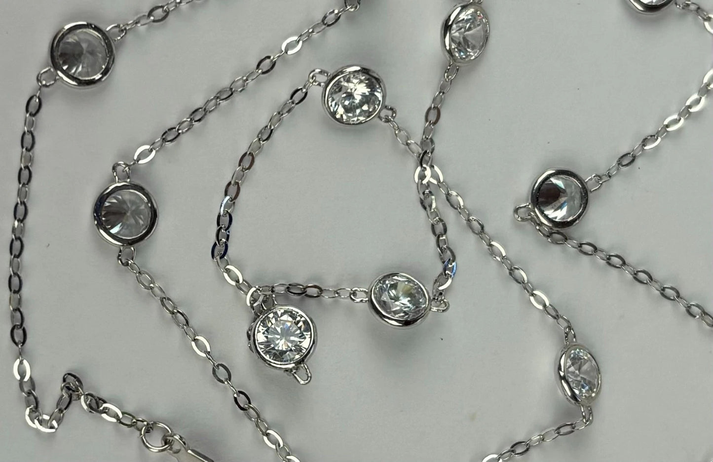 14K WhiteGold Beautiful GRA Certified Round Clear Moissanite Necklaces for Women