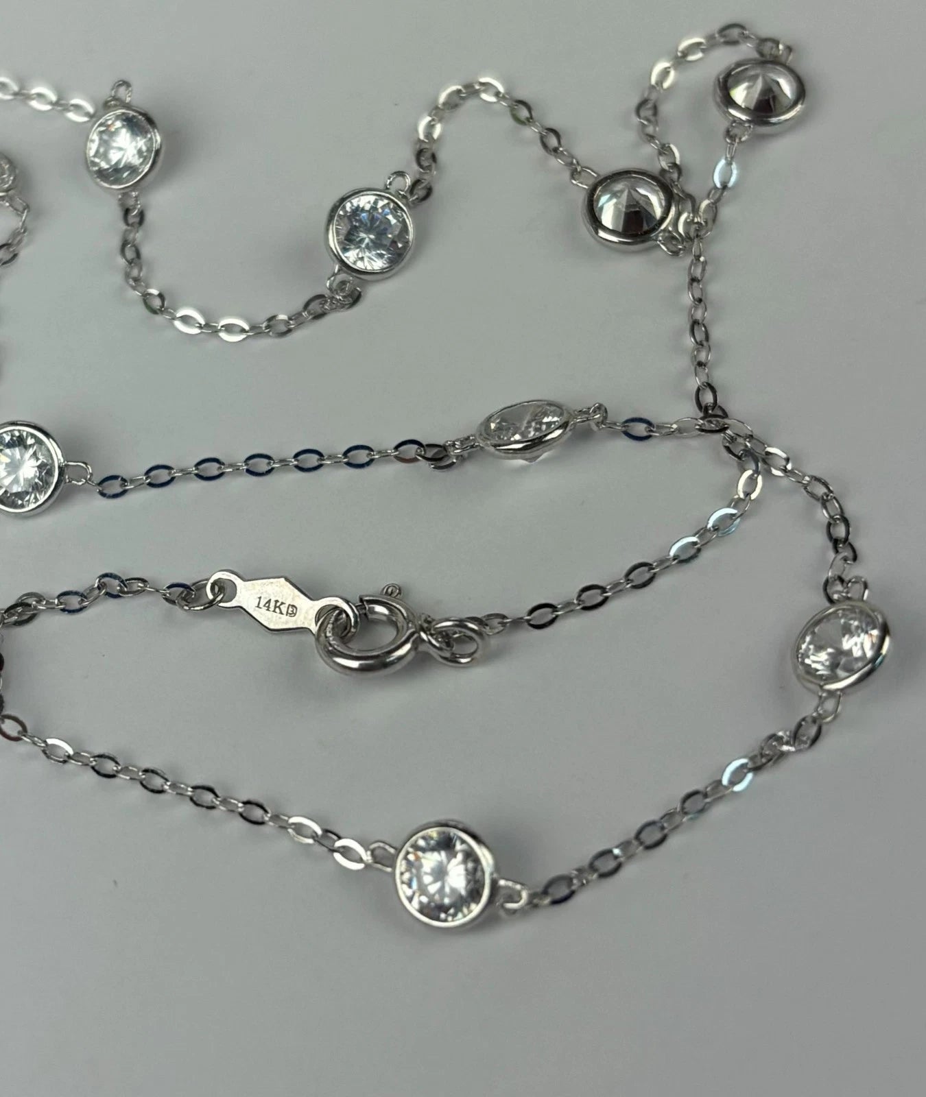 14K WhiteGold Beautiful GRA Certified Round Clear Moissanite Necklaces for Women