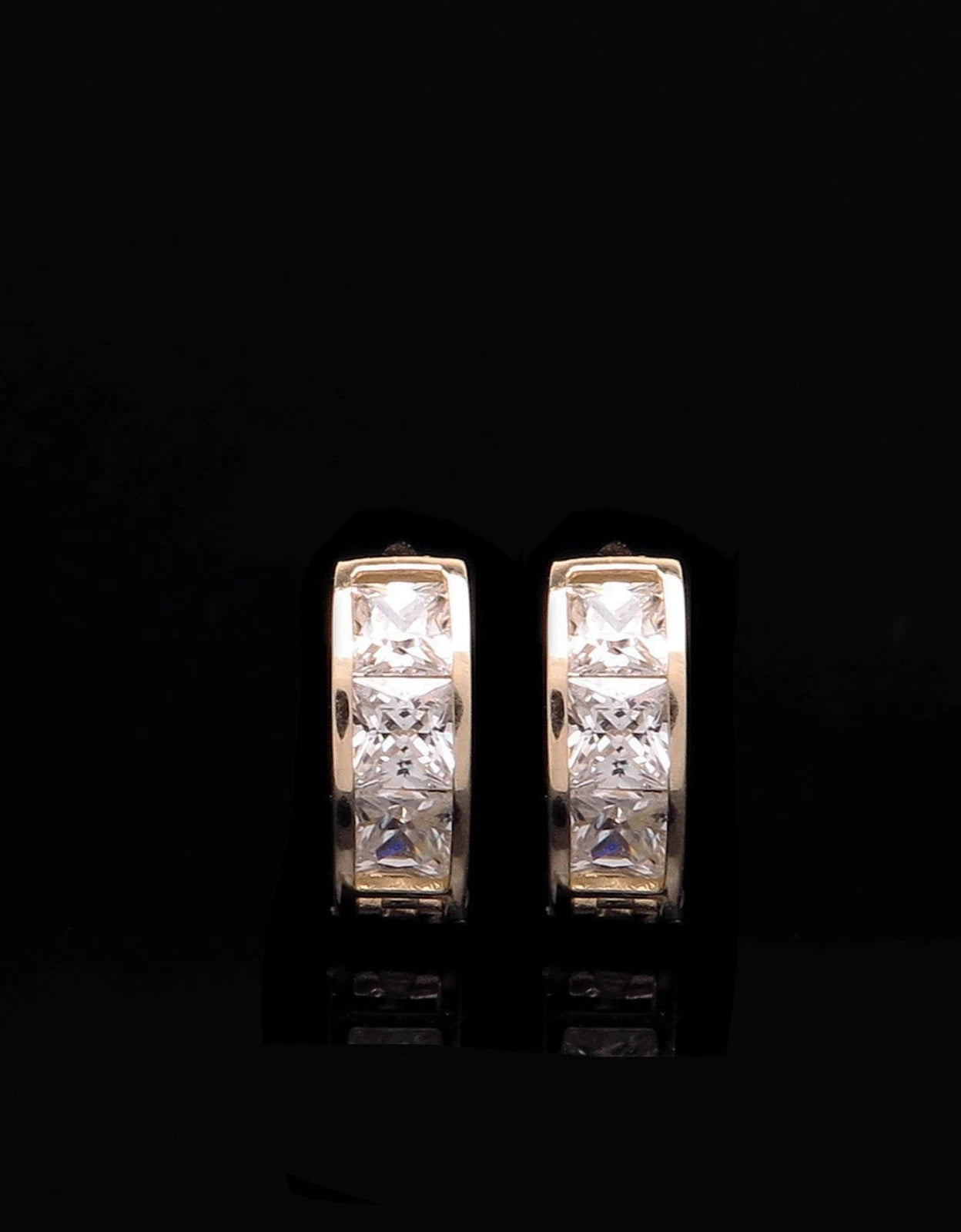14K Yellow Gold Princess Cut Huggie Hoop Earrings